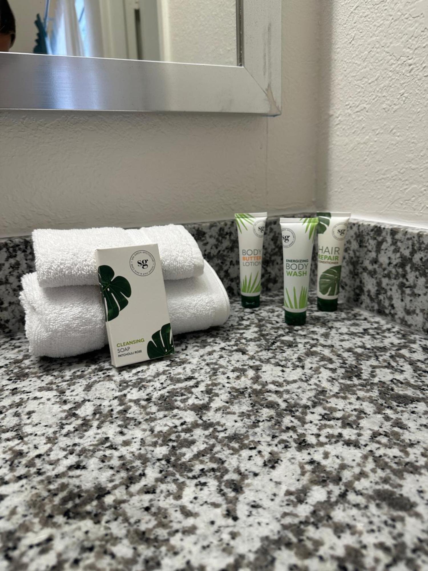 Oasis Bay Suites, Tampa, Busch Gardens, Usf 외부 사진